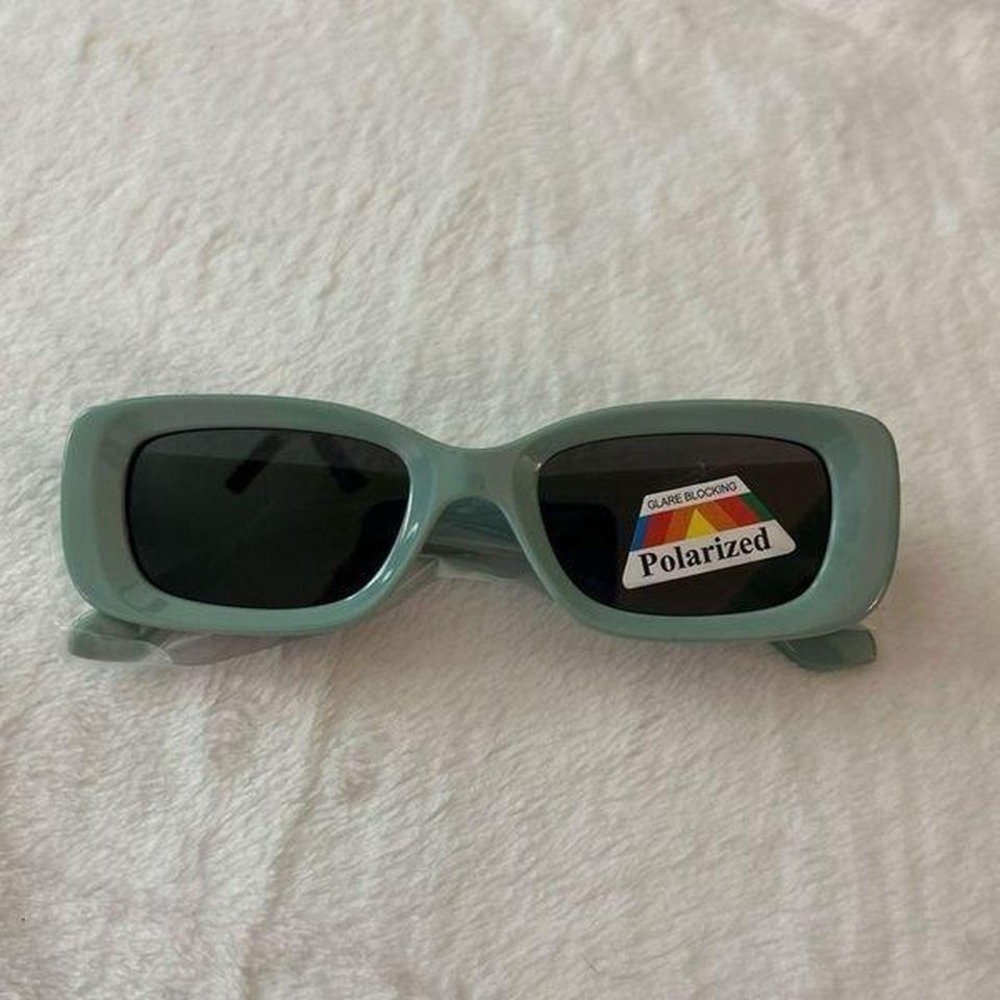 Women's Retro‎ Green Polarized Reduced Glare Sunglasses. NEW
